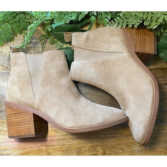 BP, Genuine Leather Booties. 👢👢